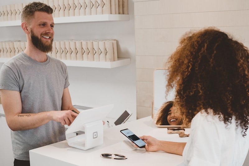 Seamless Ecosystems: Mastering Payment Gateways and Operations for Global E-commerce